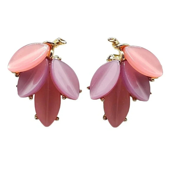 Kramer Pink and Lavender Thermoset Clip-on Earrings Gold Tone Vintage - Picture 1 of 5